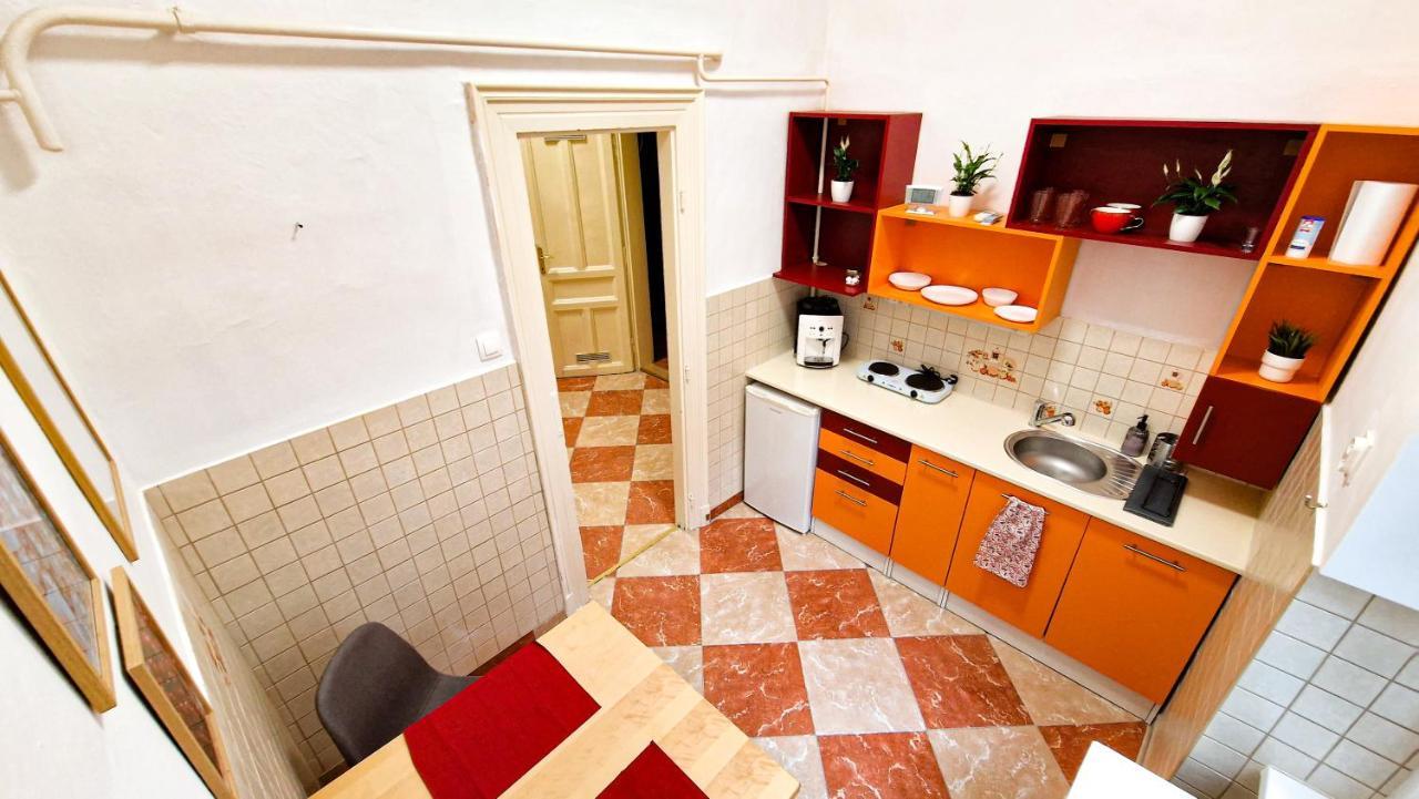 Apartamento Pearl Apartman Győr Exterior foto